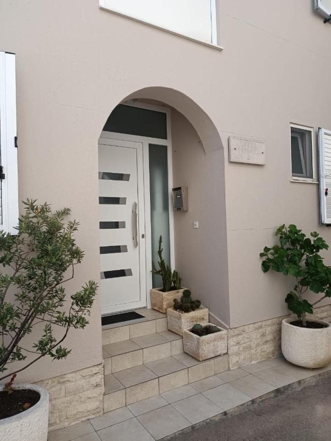 Apartments Vrime Biograd Na Moru Exterior foto